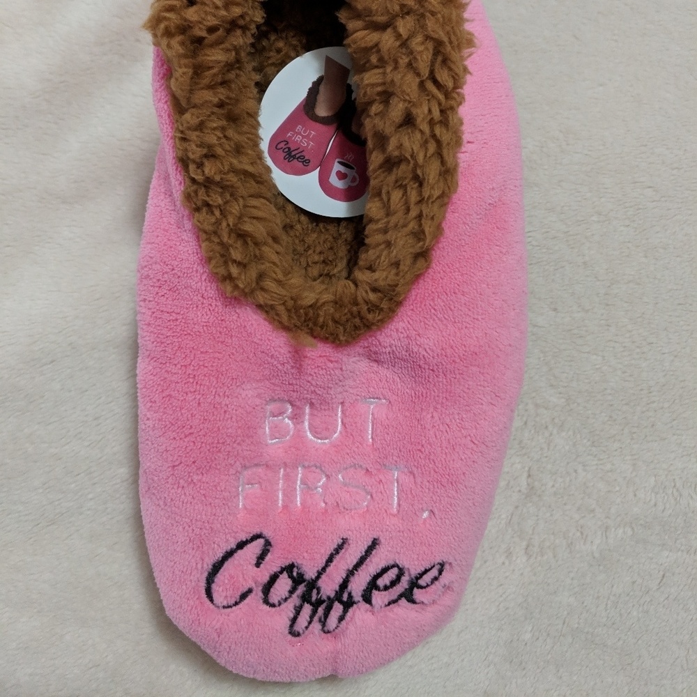 Pink house slippers, super comfy, size9-10